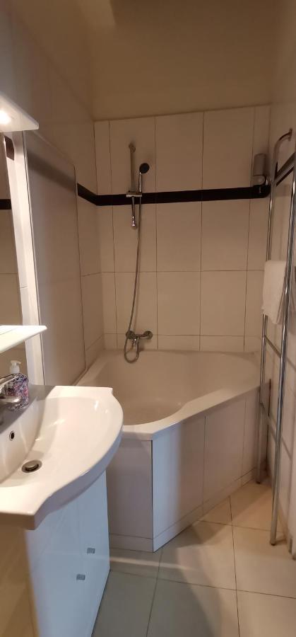 Appartement Evasion autour de poutres et pierres plein centre à Orléans Extérieur photo